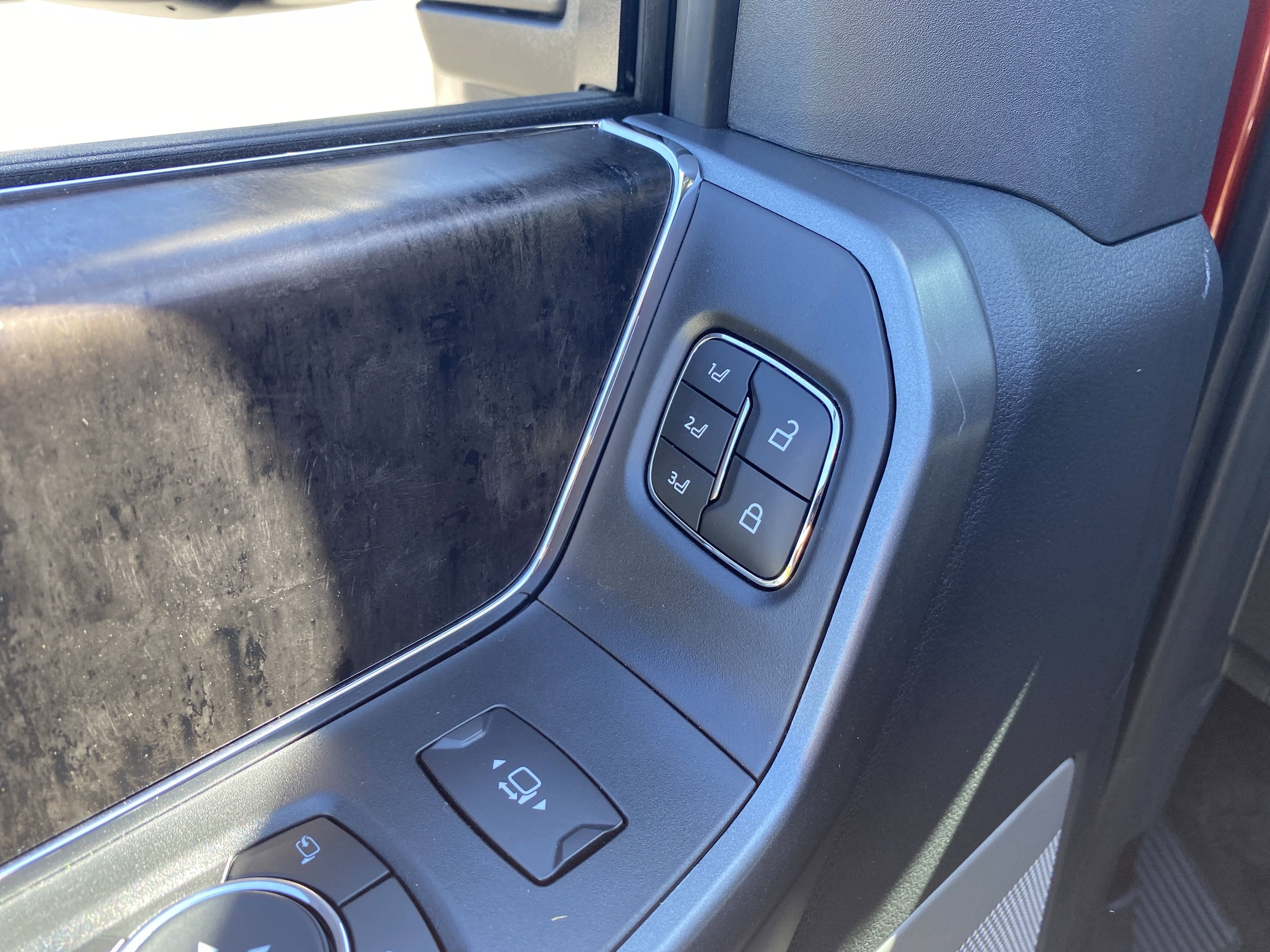 New 2025 Ford F250 Lariat w/ Lariat Ultimate Package image 19