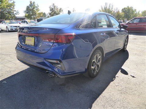 Used 2021 Kia Forte LXS image 6