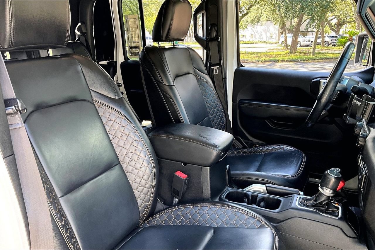 Used 2021 Jeep Gladiator Overland AWD/4WD image 29