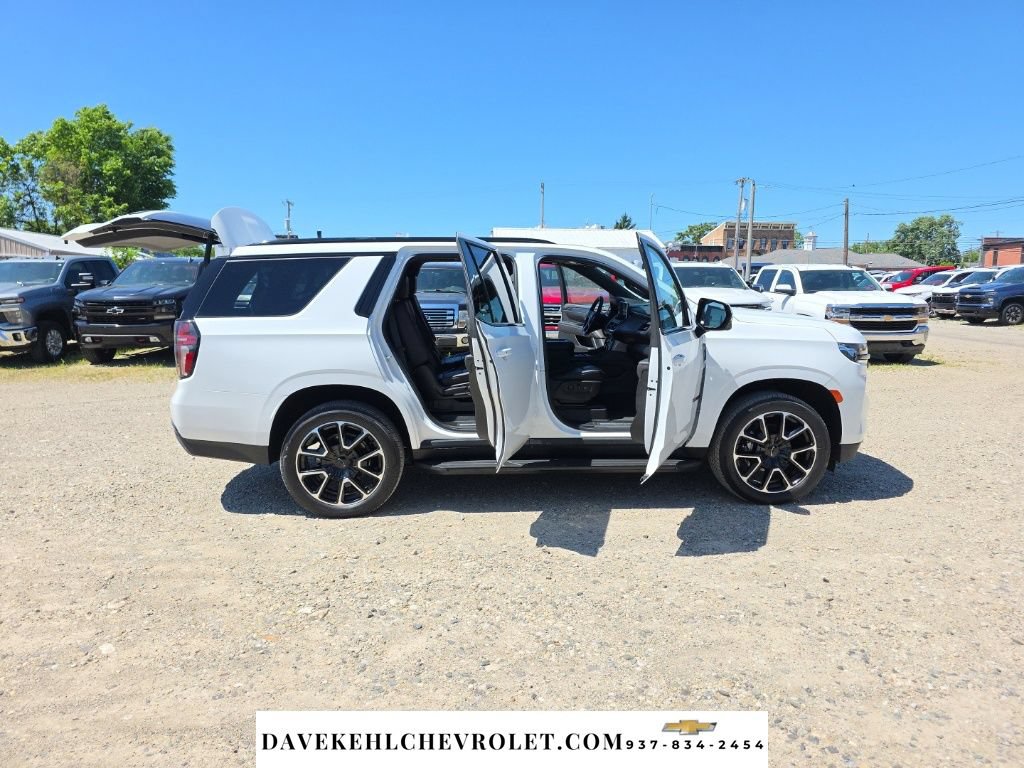 Used 2023 Chevrolet Tahoe RST w/ Luxury Package AWD/4WD image 39