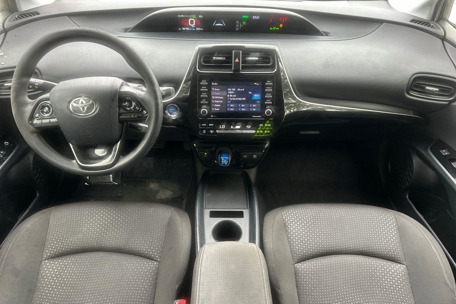 Used 2021 Toyota Prius LE image 13