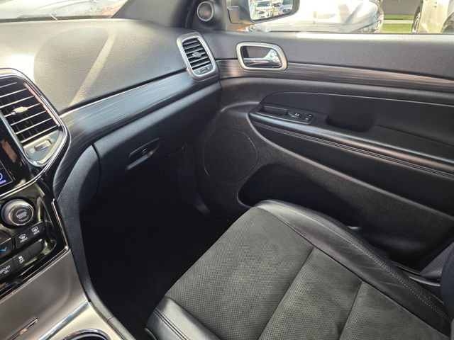 Used 2019 Jeep Grand Cherokee Altitude RWD image 35