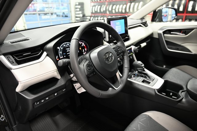 New 2025 Toyota RAV4 XLE image 20