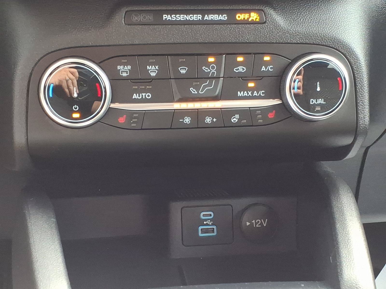 Certified 2023 Ford Escape Active AWD/4WD image 19