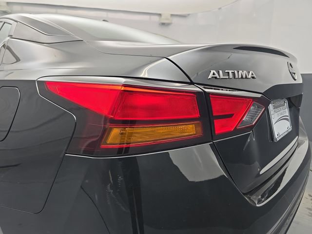 Used 2025 Nissan Altima 2.5 SV image 18