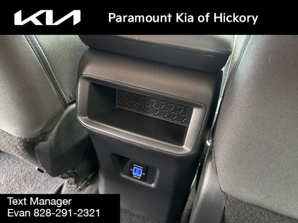 Used 2020 Toyota RAV4 LE image 15