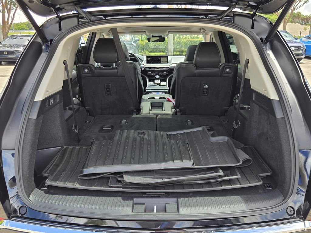 Used 2023 Acura MDX FWD w/ Technology Package image 14