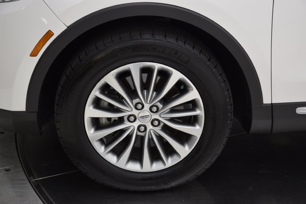Used 2018 Lincoln MKX Select w/ Select Plus Package FWD image 12