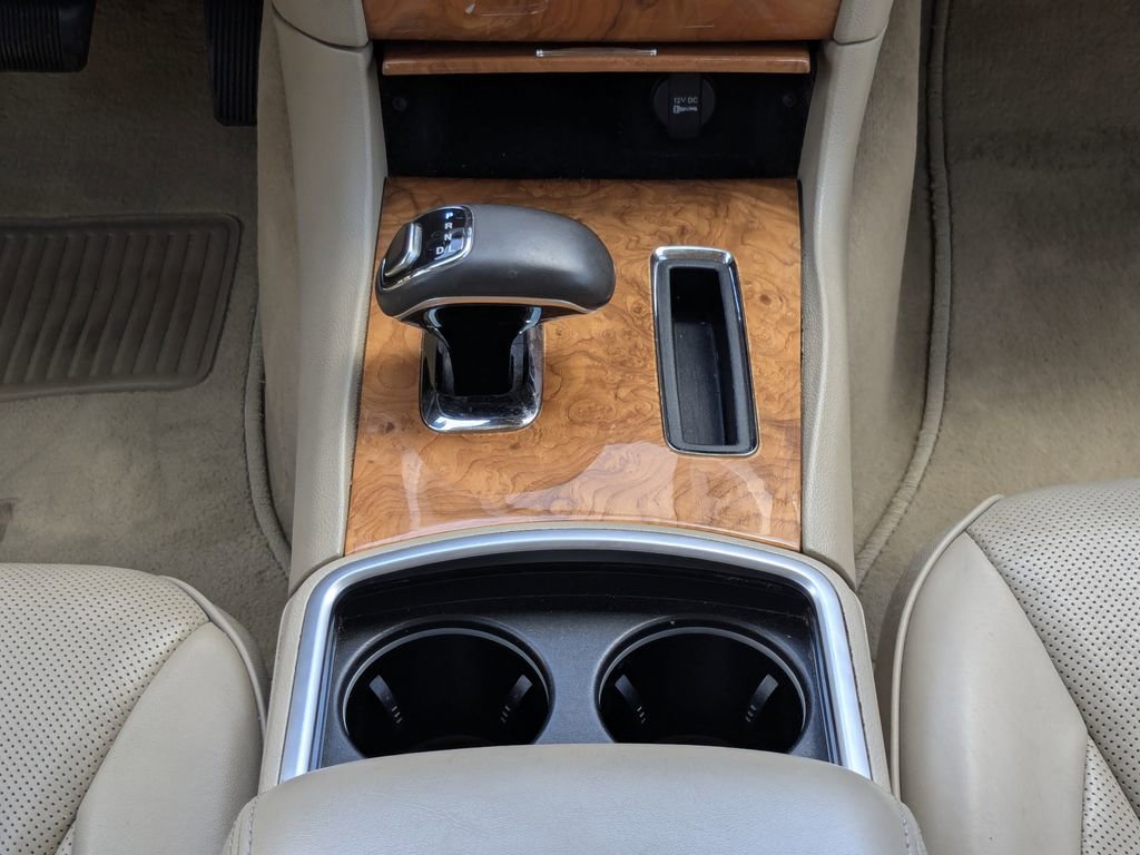 Used 2014 Chrysler 300 C RWD image 24