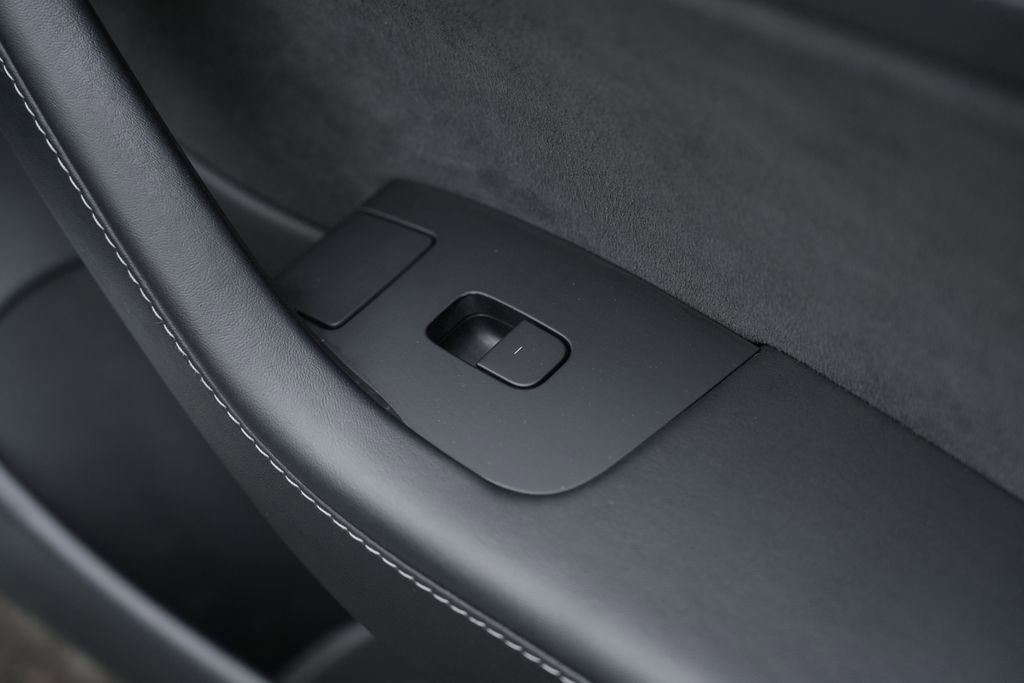 Used 2021 Tesla Model 3 Standard Range Plus image 38