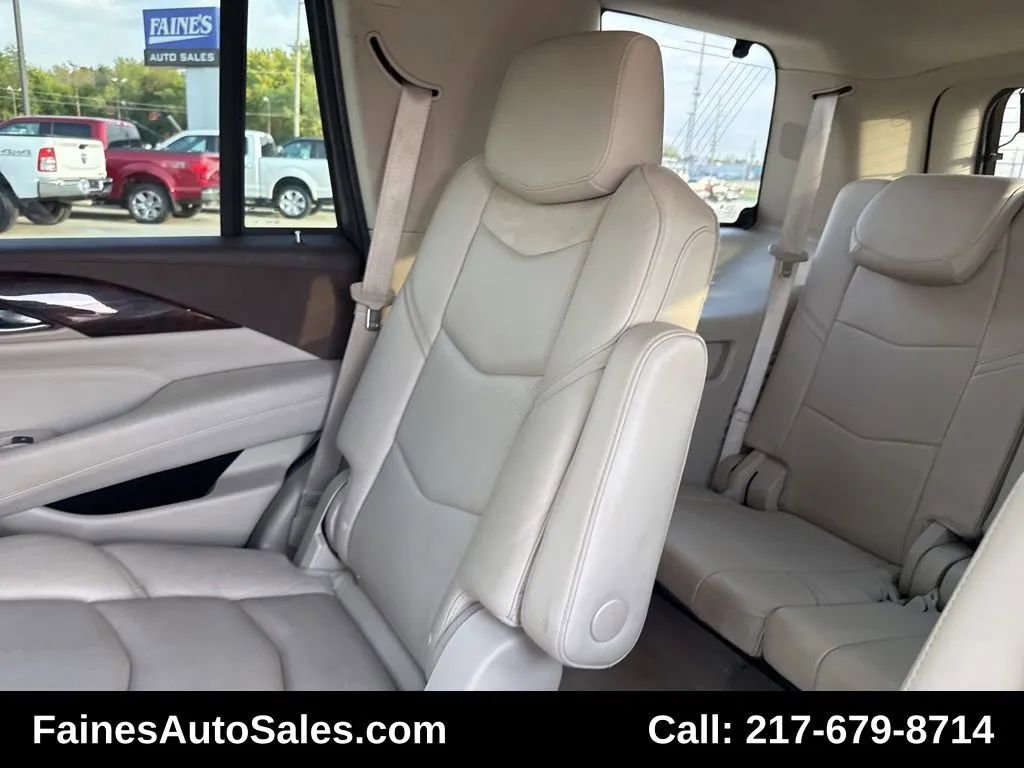 Used 2016 Cadillac Escalade Luxury image 41