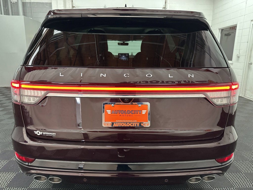 Used 2023 Lincoln Aviator Reserve w/ Equipment Group 201A image 9