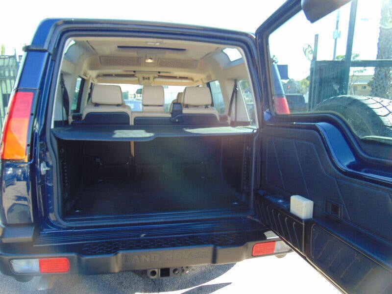 Used 2003 Land Rover Discovery SE image 17