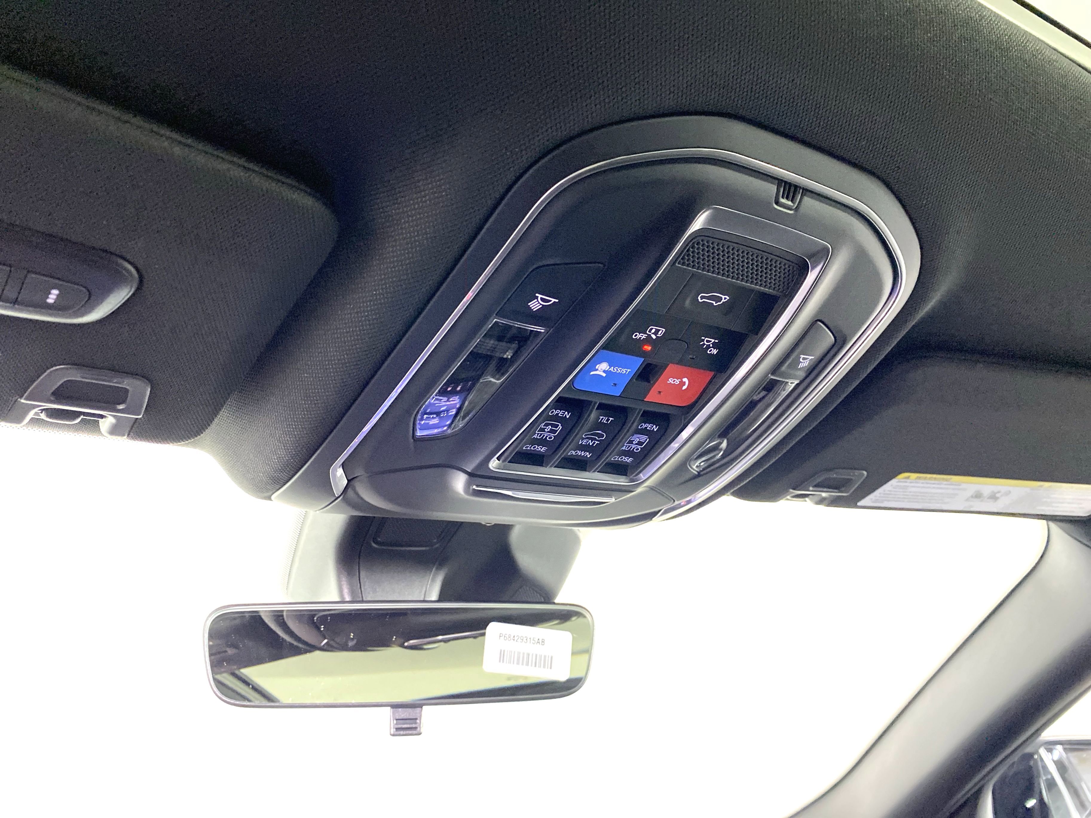 New 2025 Jeep Grand Cherokee Limited w/ Black Appearance Package image 25