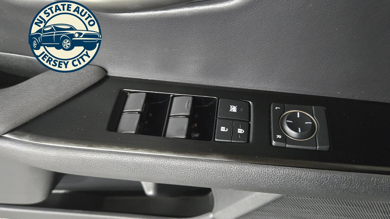 Used 2021 Lexus UX 200 F Sport w/ Accessory Package (Z1) FWD image 26