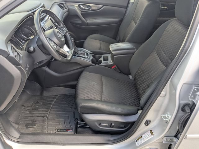 Used 2018 Nissan Rogue SV w/ Premium Package AWD/4WD image 16