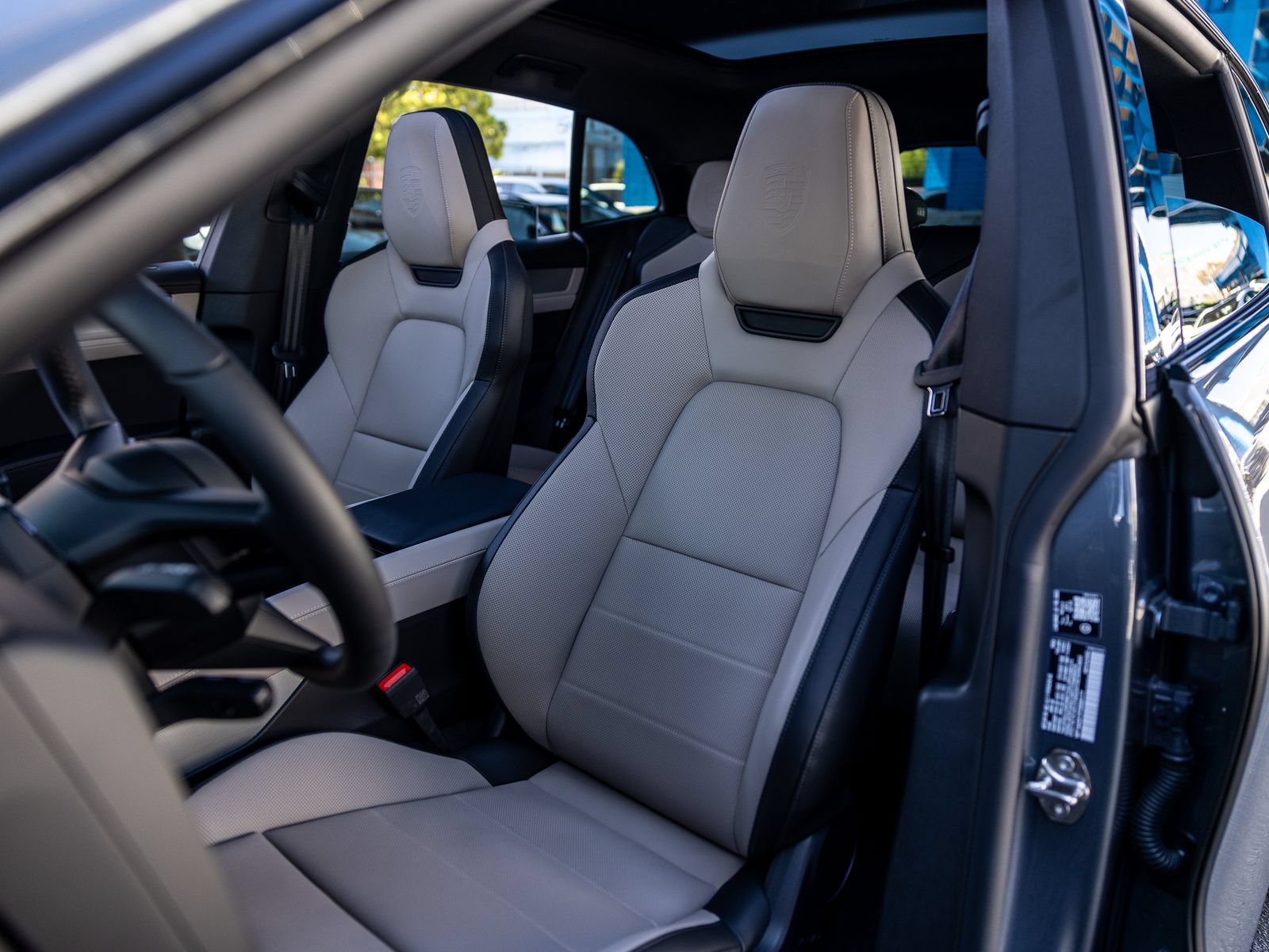 New 2026 Porsche Cayenne Electric AWD/4WD image 5