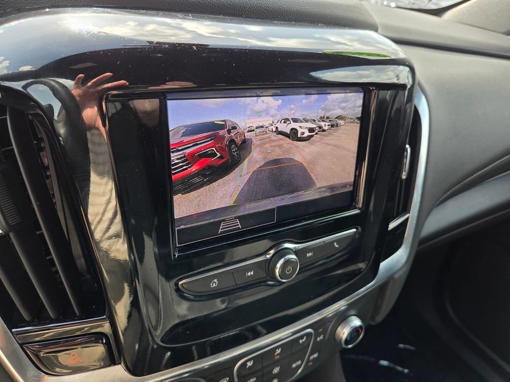 Certified 2023 Chevrolet Traverse LT FWD image 35