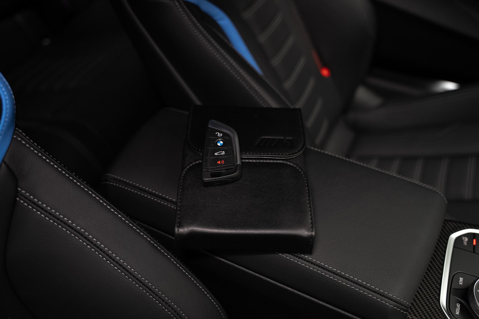 Used 2026 BMW M2 w/ Lighting Package RWD image 79