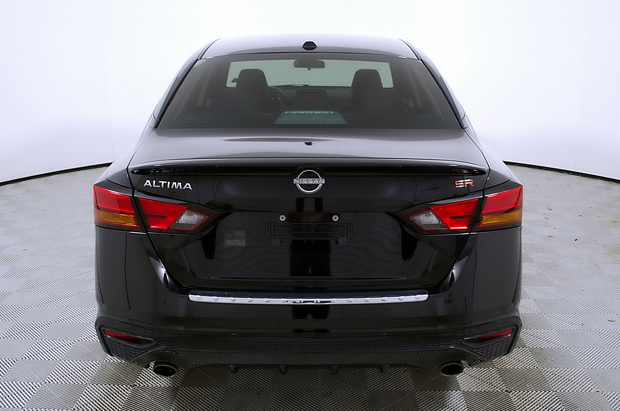 Used 2023 Nissan Altima 2.5 SR image 8