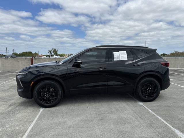 Used 2024 Chevrolet Blazer LT w/ Midnight/Sport Edition FWD image 38