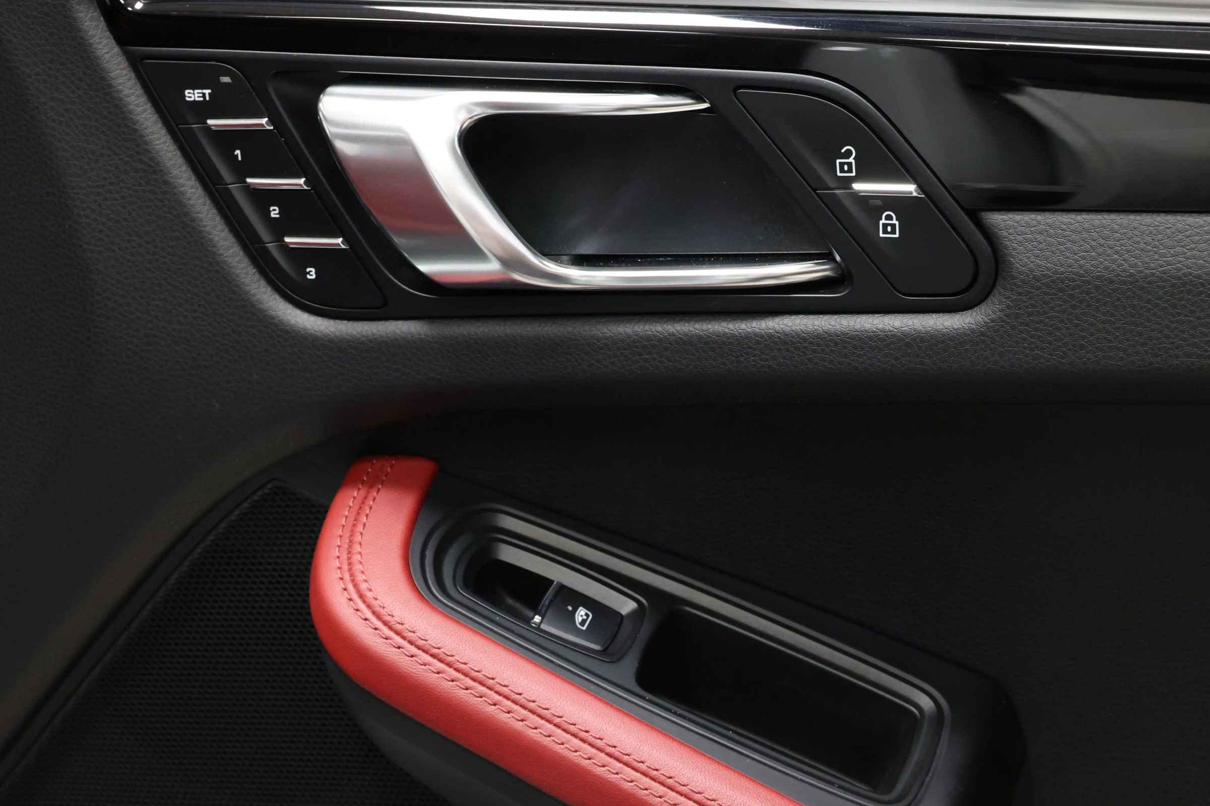 Used 2022 Porsche Macan image 72