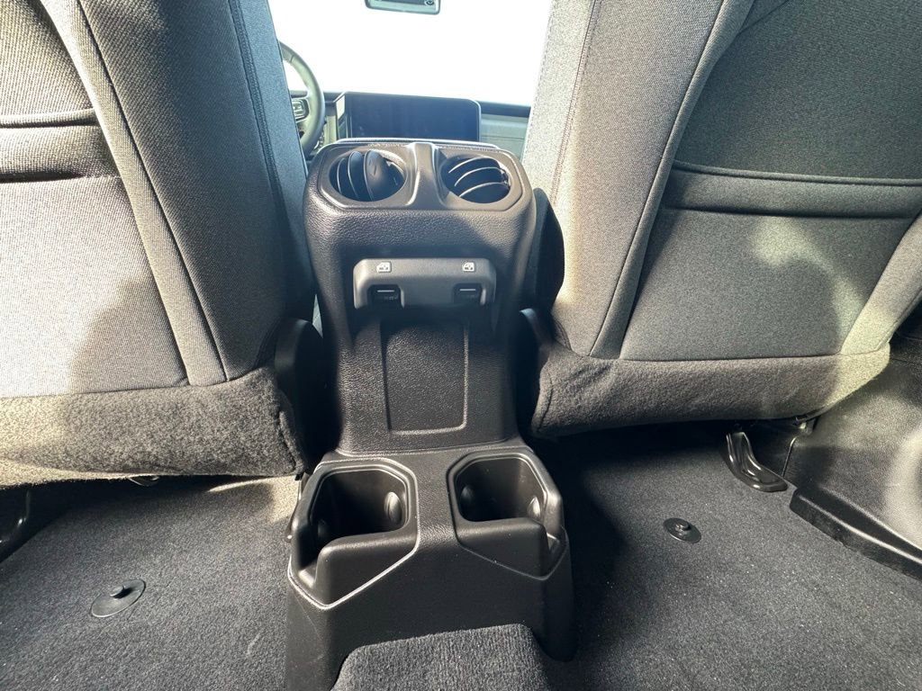 Used 2024 Jeep Wrangler Willys image 30