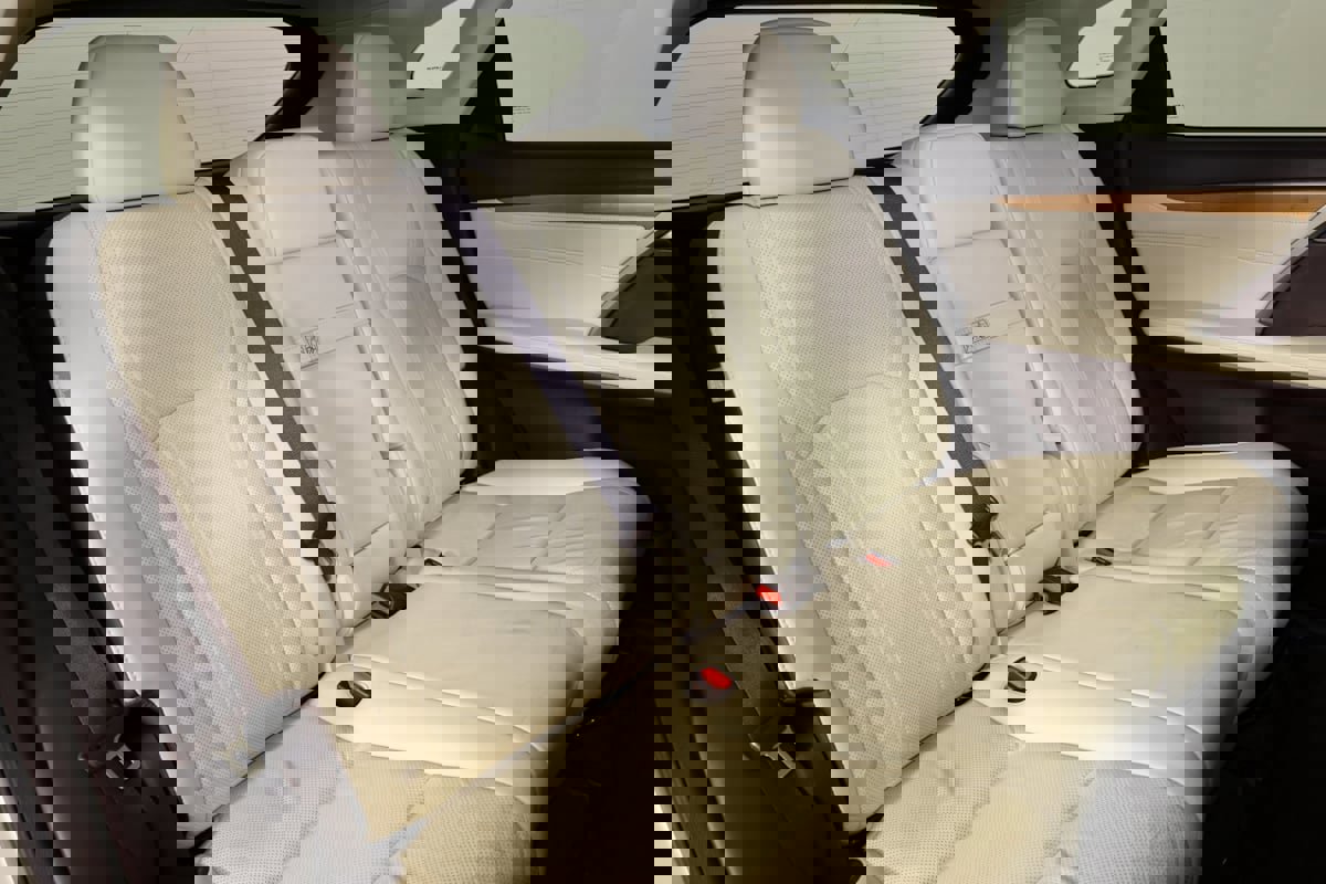 Used 2019 Lexus RX 450h AWD image 43