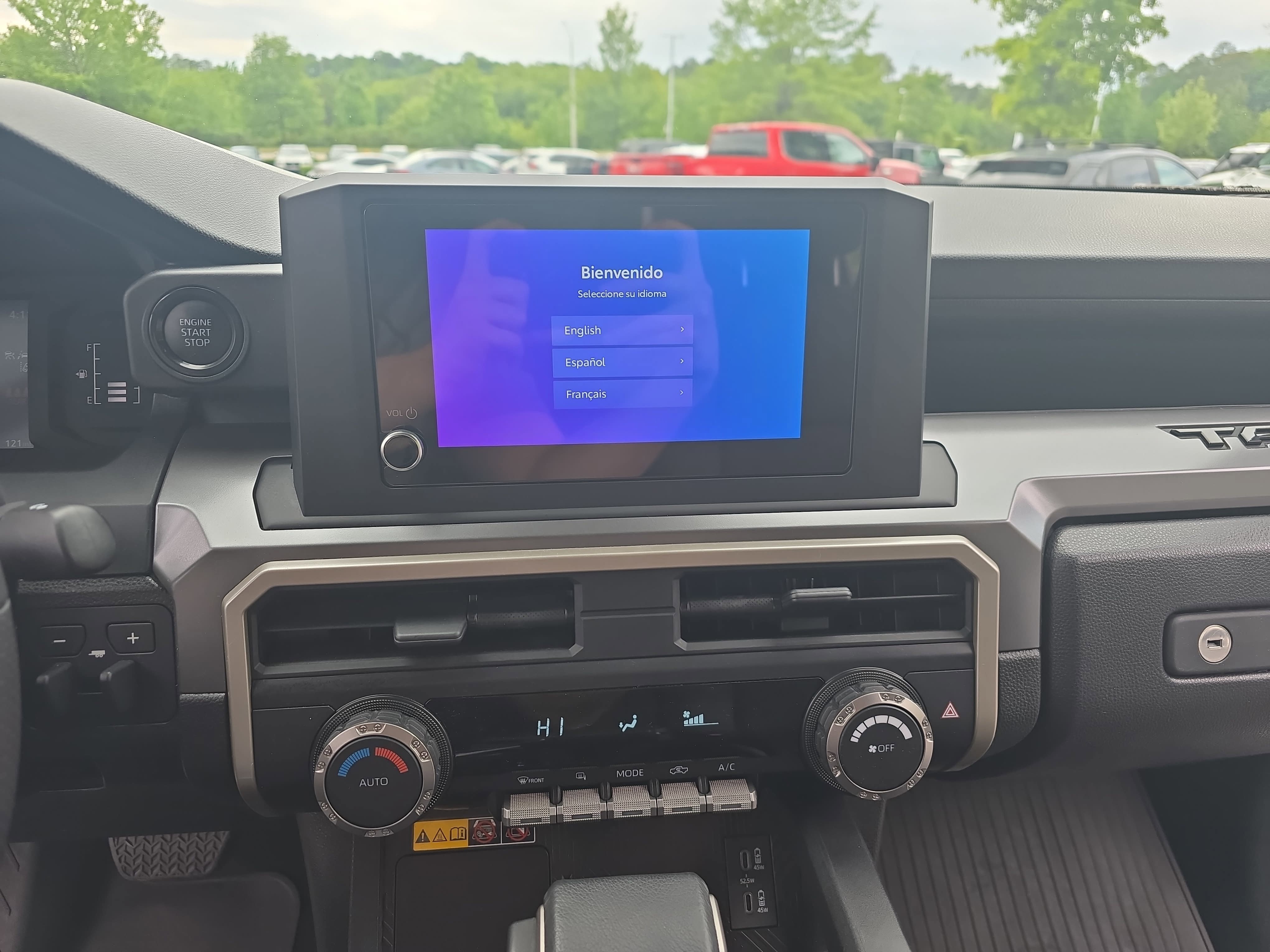 Used 2024 Toyota Tacoma SR5 w/ SR5 Upgrade Package RWD image 17