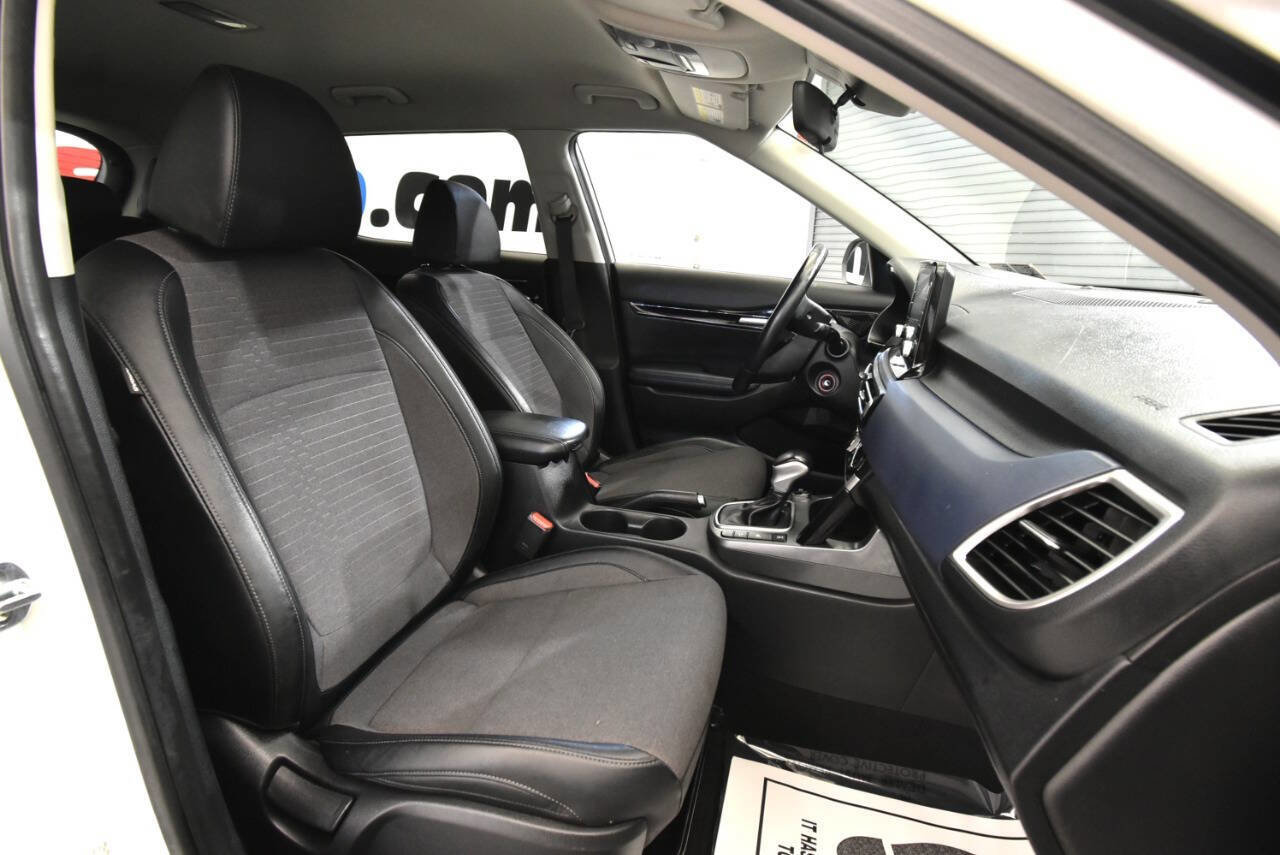 Used 2021 Kia Seltos S AWD/4WD image 18