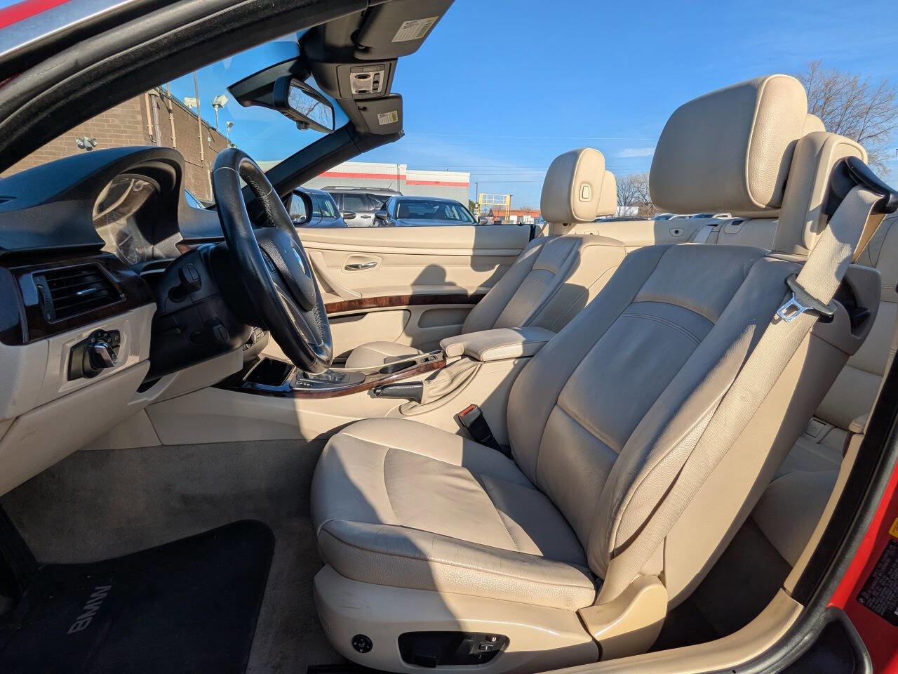 Used 2011 BMW 335i Convertible RWD image 12