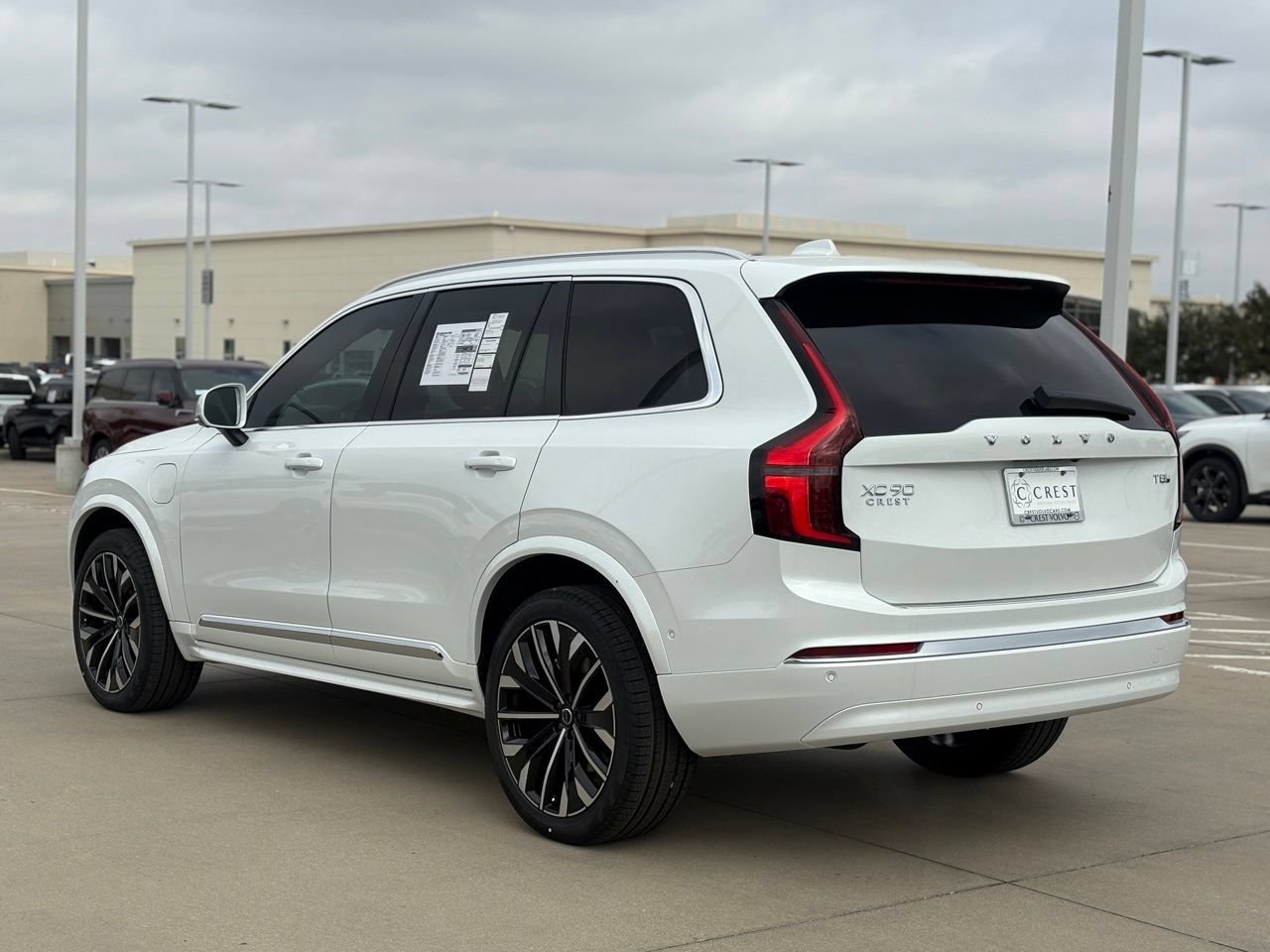 New 2026 Volvo XC90 T8 Plus w/ Protection Package Premier AWD/4WD image 6