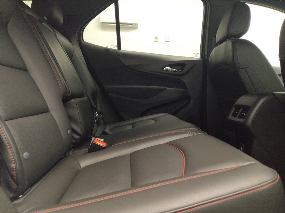 Used 2022 Chevrolet Equinox RS w/ RS Leather Package FWD image 19