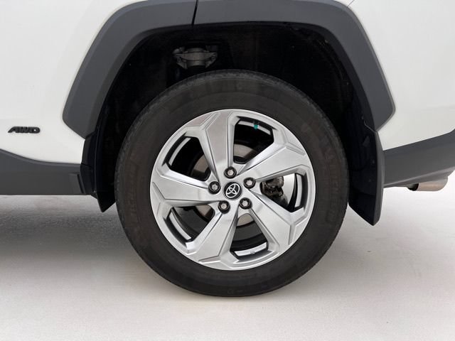 Used 2020 Toyota RAV4 Limited AWD/4WD image 31