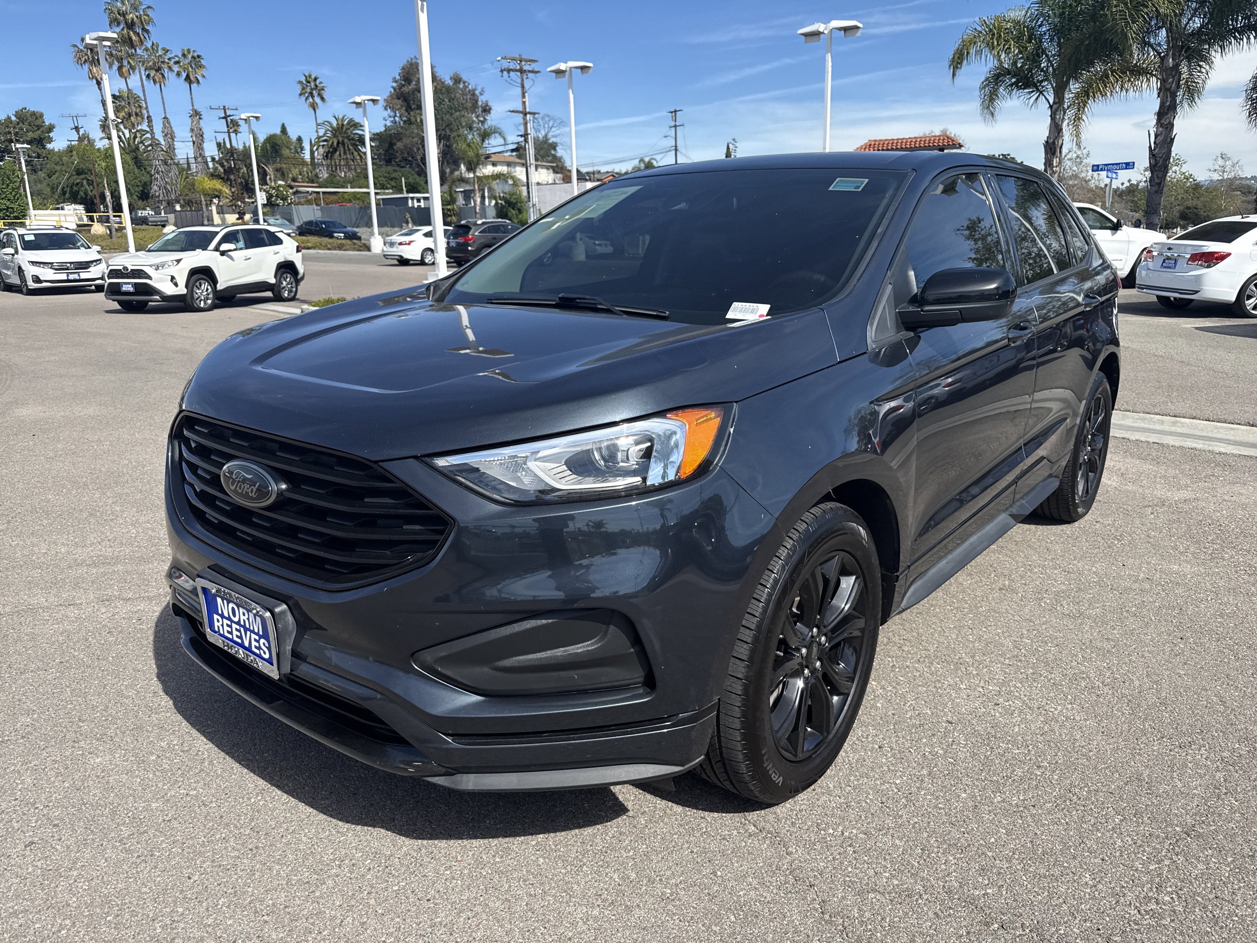 Used 2022 Ford Edge SE w/ Black Appearance Package image 9