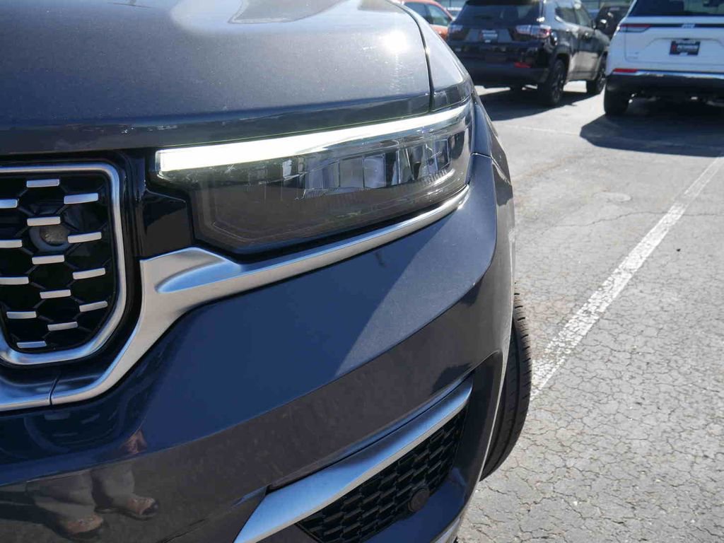 Used 2023 Jeep Grand Cherokee Summit w/ Adv Protech Group IV image 23