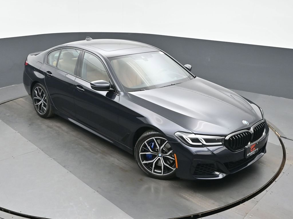 Used 2023 BMW 540i xDrive w/ M Sport Package image 32