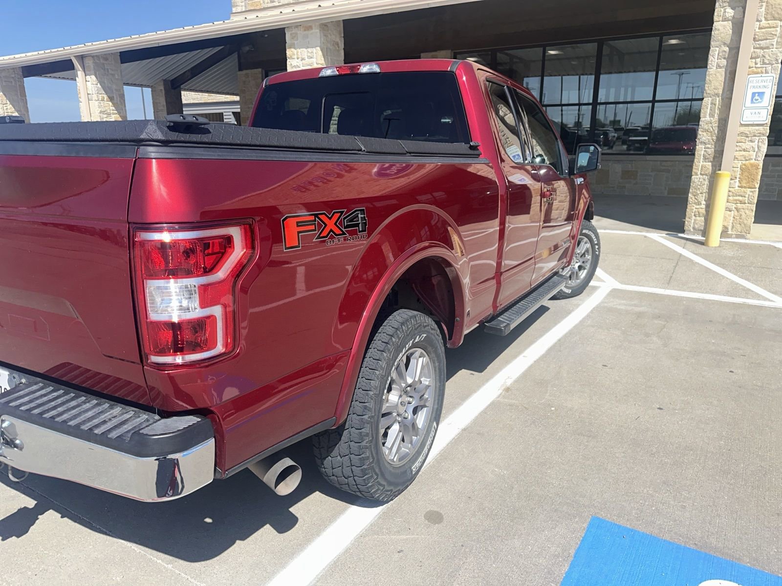 Used 2018 Ford F150 Lariat w/ FX4 Off-Road Package image 4