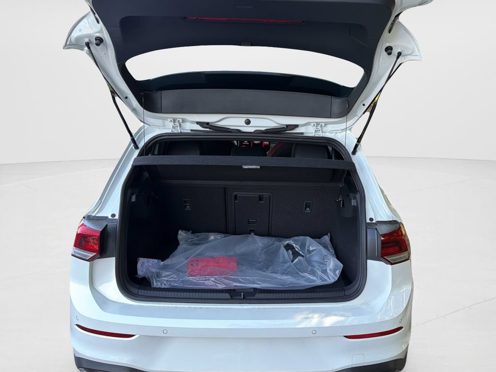 New 2026 Volkswagen GTI SE FWD image 9