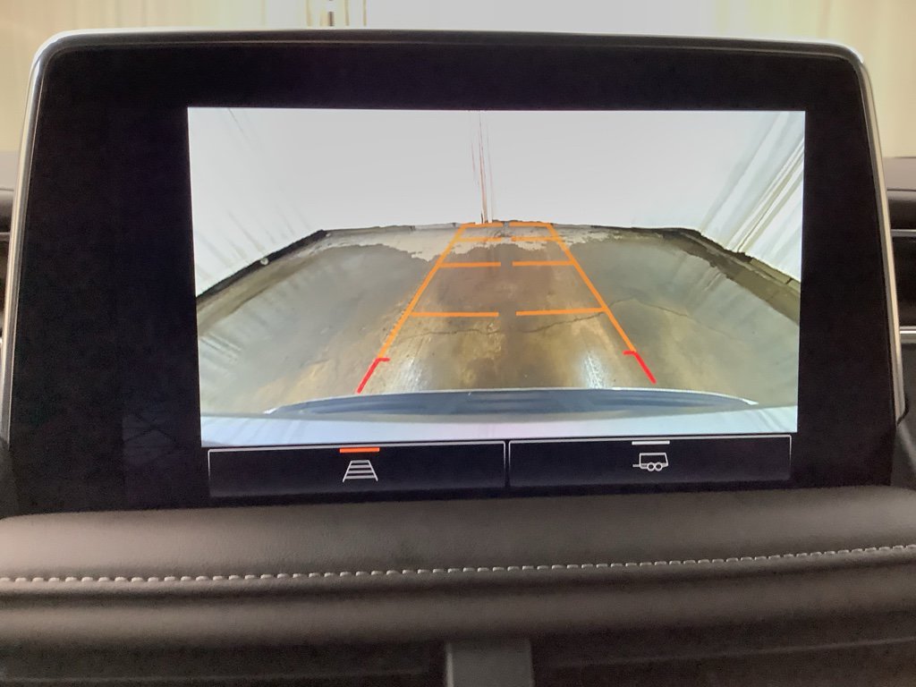 Used 2024 GMC Yukon SLE w/ Gmc Pro Safety Plus Package image 21