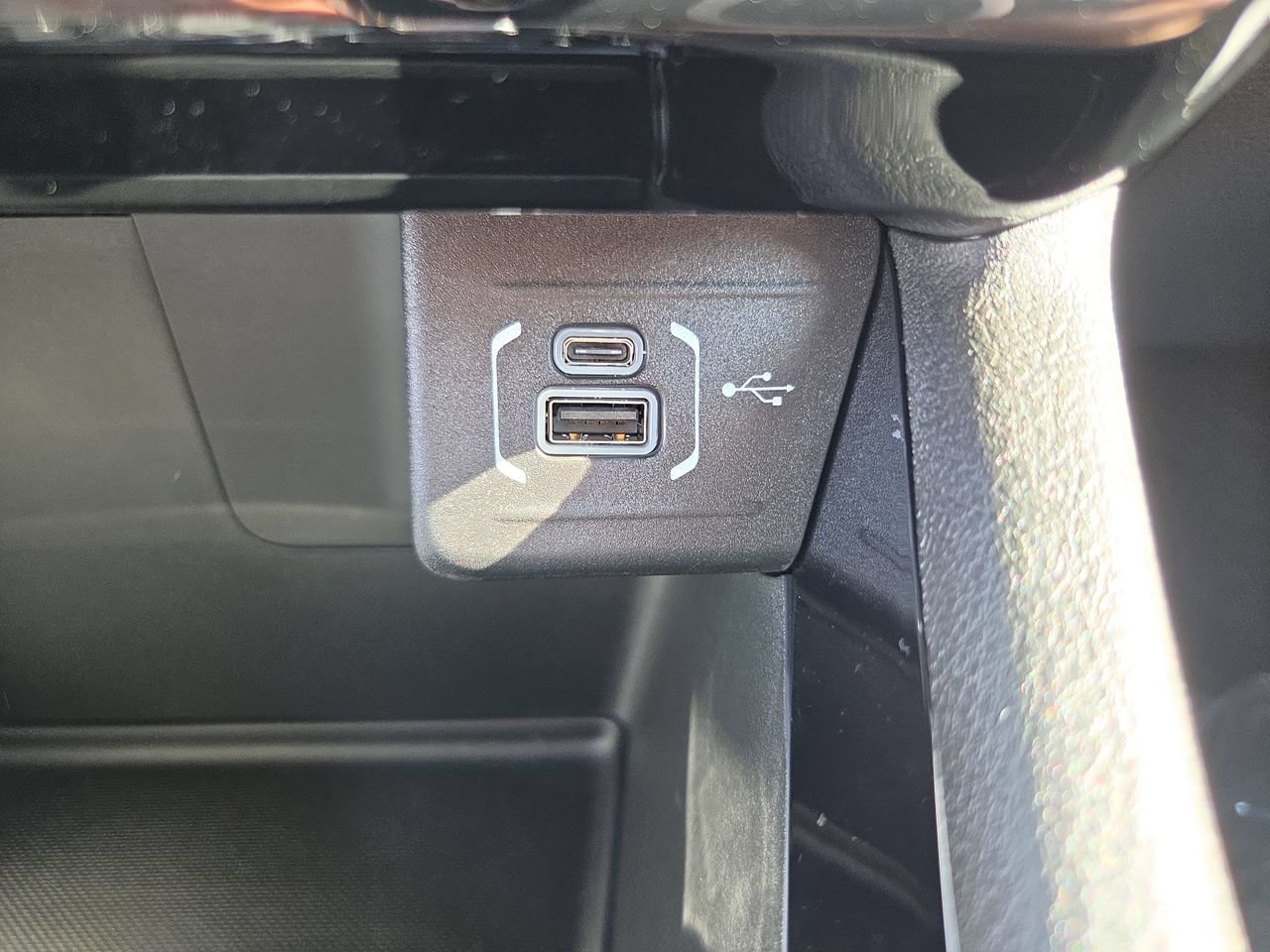 New 2026 Jeep Compass Latitude AWD/4WD image 24