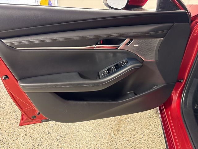 Used 2021 MAZDA MAZDA3 s FWD image 25