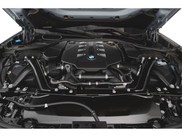 Used 2023 BMW 760i xDrive w/ Luxury Rear Seating Package image 15