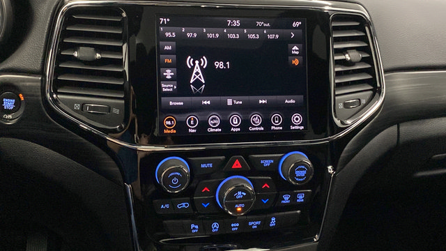 Used 2020 Jeep Grand Cherokee Laredo w/ Quick Order Package 2BN North AWD/4WD image 13