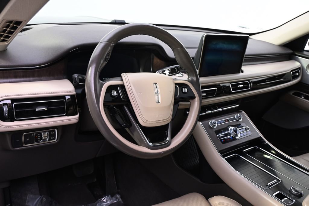 Used 2021 Lincoln Aviator Reserve w/ Equipment Group 202A image 11