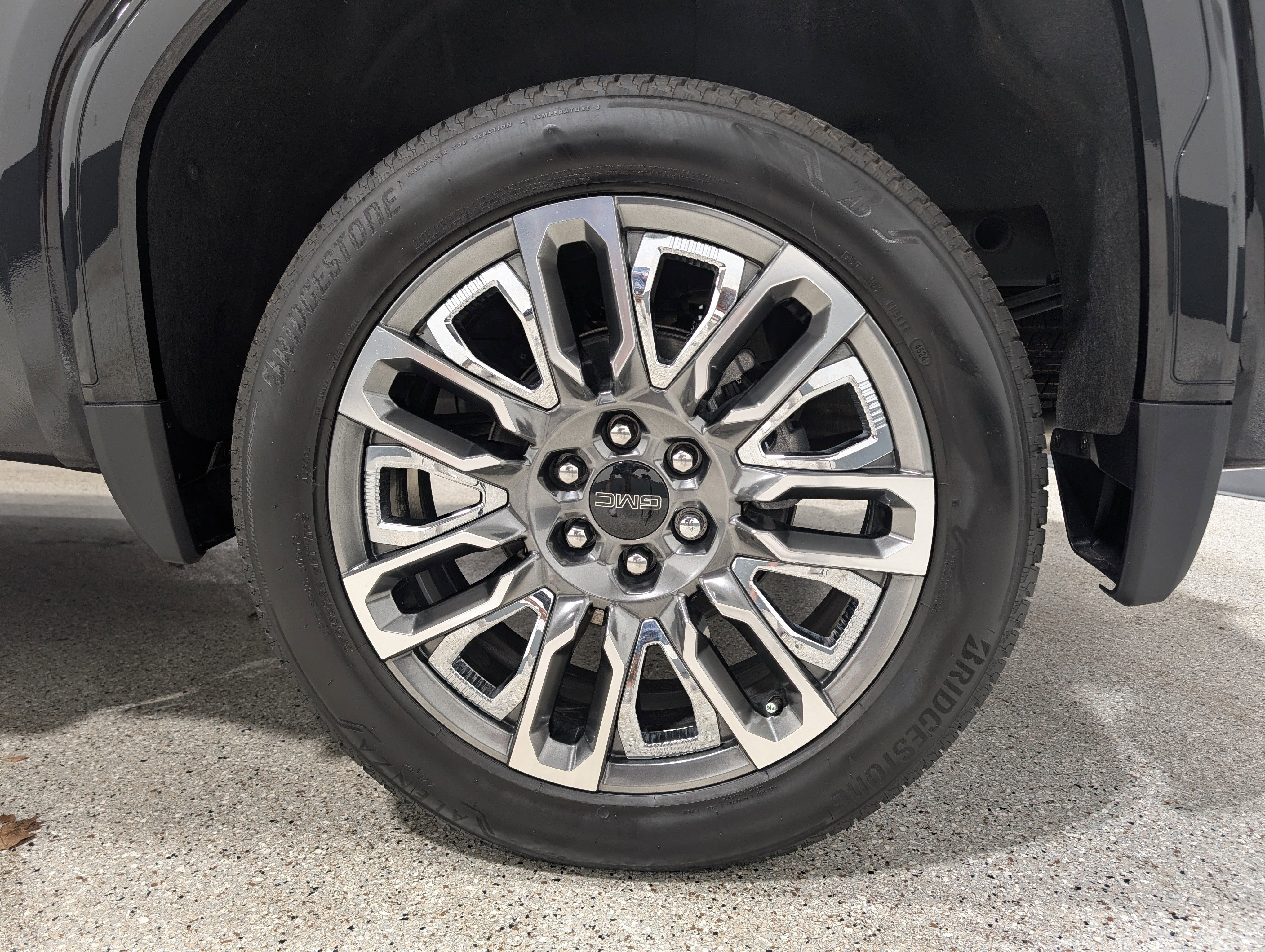 Used 2025 GMC Sierra 1500 Denali Ultimate image 13