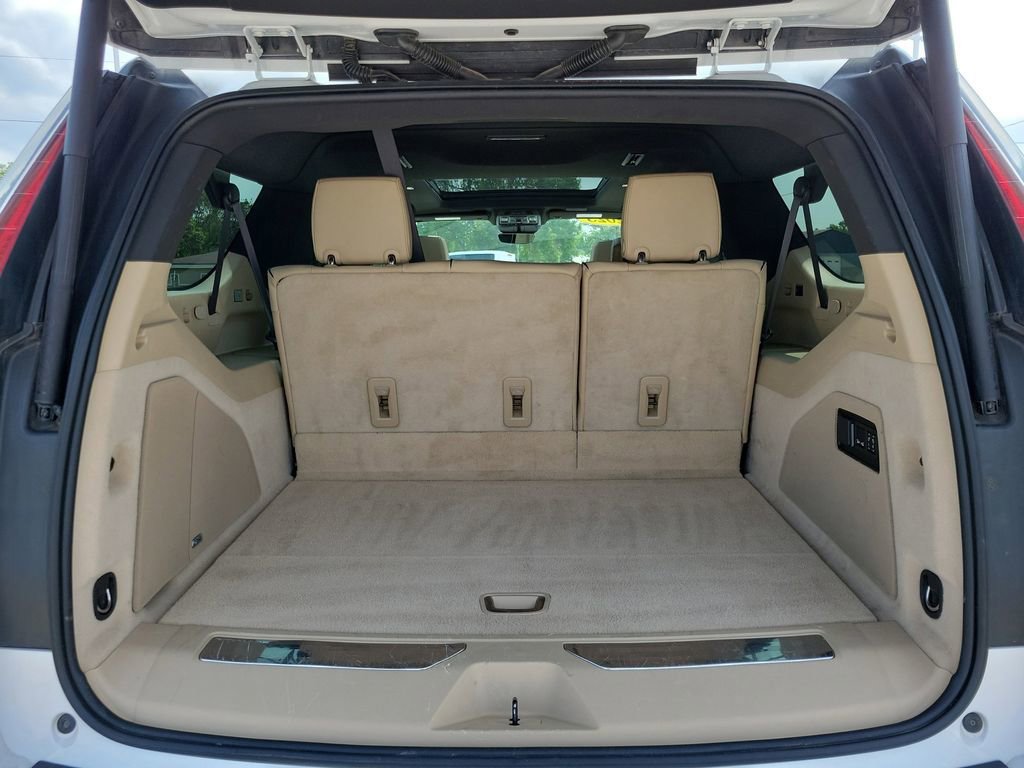 Used 2022 Cadillac Escalade ESV Premium Luxury AWD/4WD image 6