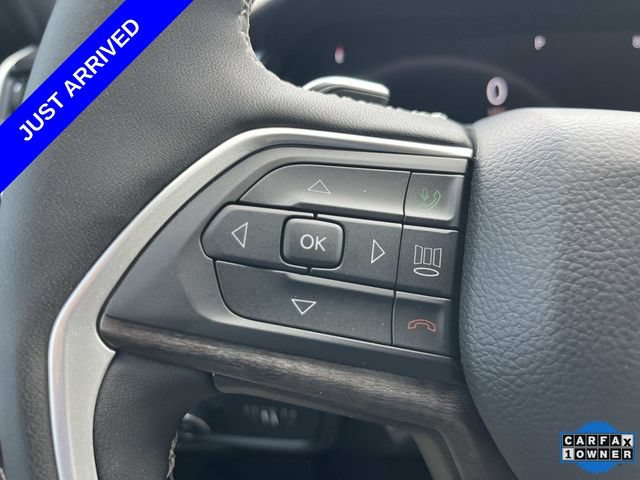 Used 2025 Jeep Grand Cherokee Limited w/ Luxury Tech Group II AWD/4WD image 31