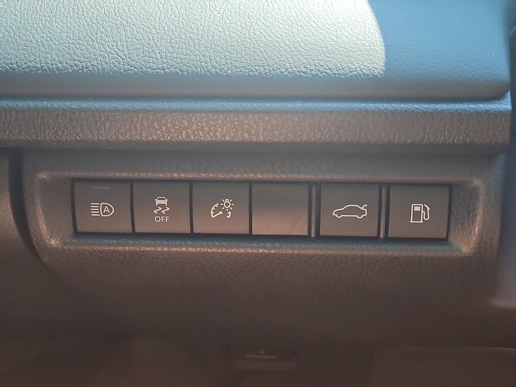 Used 2025 Toyota Camry XSE image 27