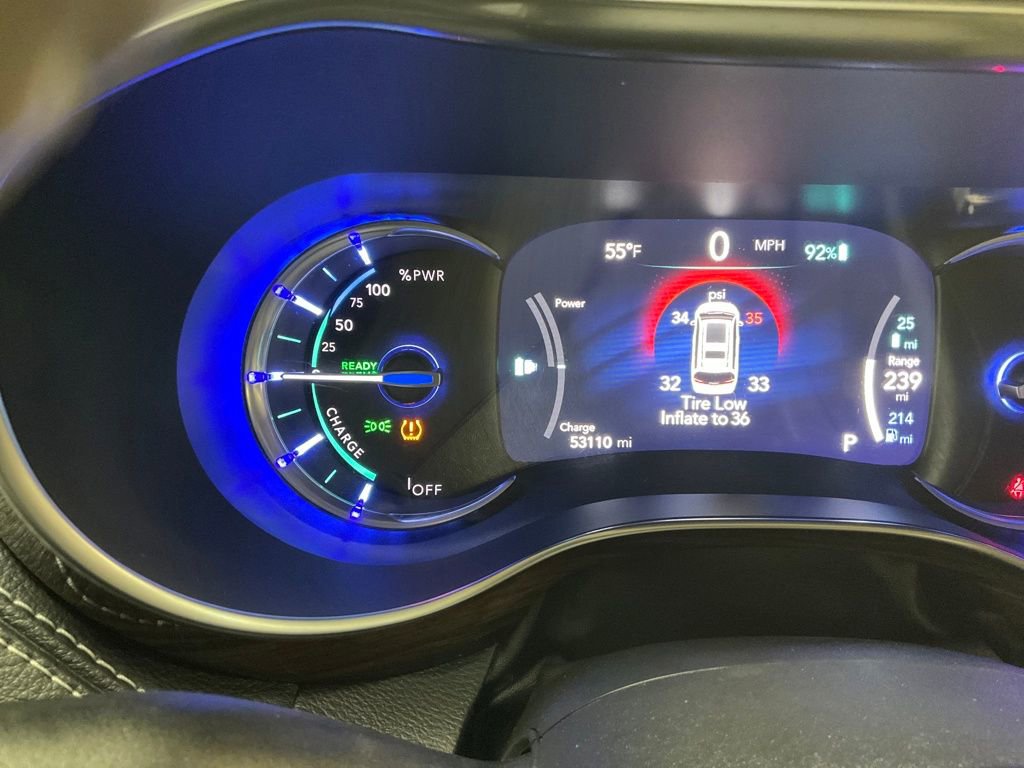 Used 2021 Chrysler Pacifica Limited image 17